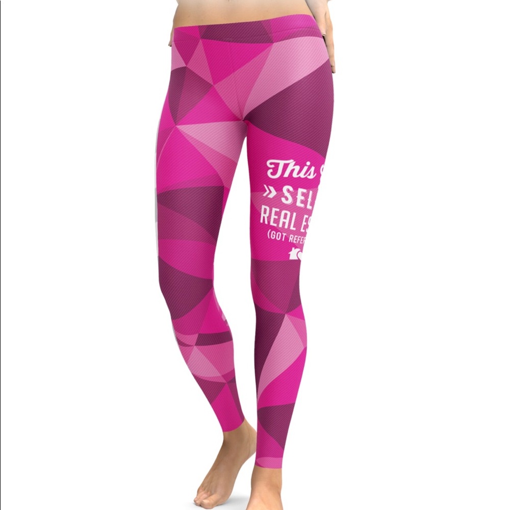 6️⃣ for 💲3️⃣0️⃣‼️ Real Estate ® Leggings